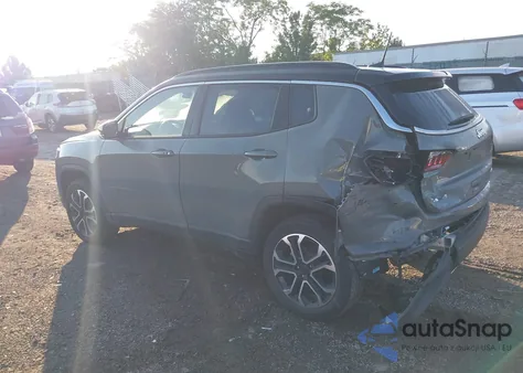 2022 Jeep Compass Limited 4X4 из США, поврежденный, VIN 3C4NJDCB8NT227017